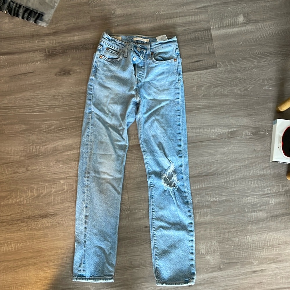 Levi’s Wedgie Straight Jean Size 23